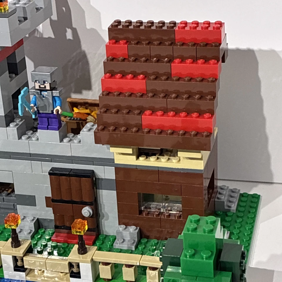 LEGO Minecraft: The Crafting Box 3.0 (21161) Complete W/ Minifigures - Image 3 of 4