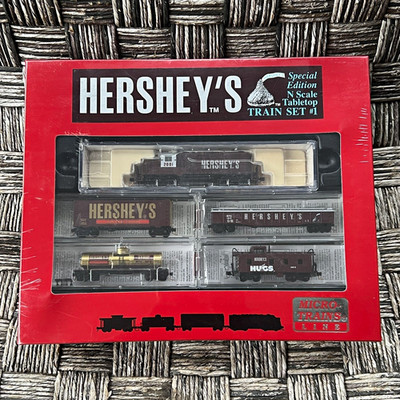 NEW RARE Hershey s Special Edition N Scale Tabletop Train Set #1