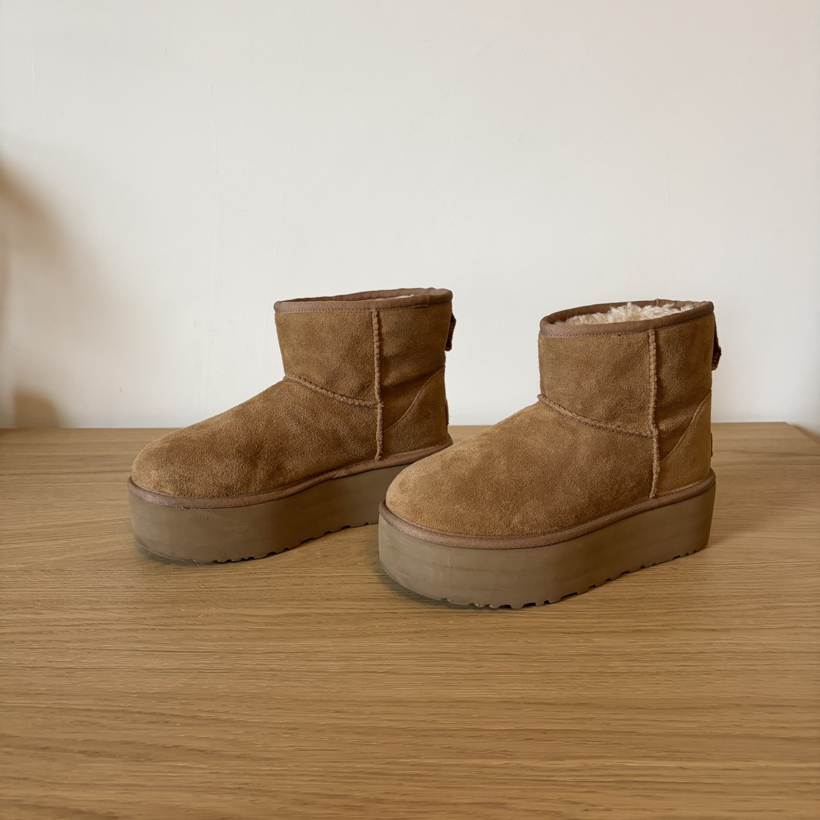 Authentic Classic Women's Mini Platform UGG Boots… - image 1
