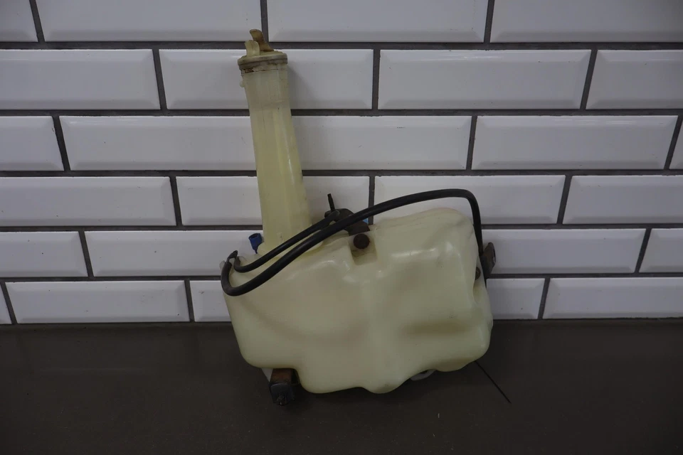 Toyota Supra 1986-1988 depósito de líquido para lavadora con bomba y tapa Foto 2 de 4