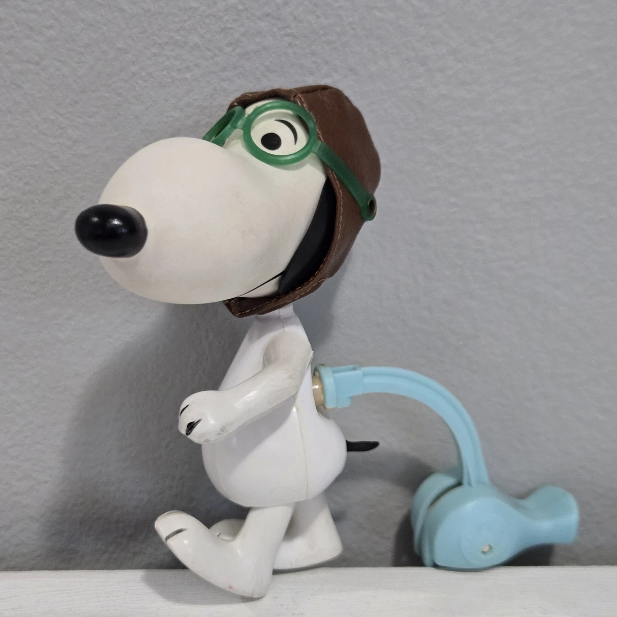 Peanuts Cartoon & TV Character Action Figures Snoopy 1960-1969