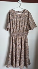 Shein Women's Floral Dress Size S Tan  U.S 4
