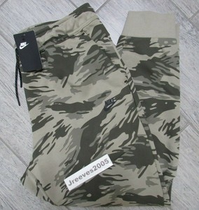 nike tech fleece aop camo joggers
