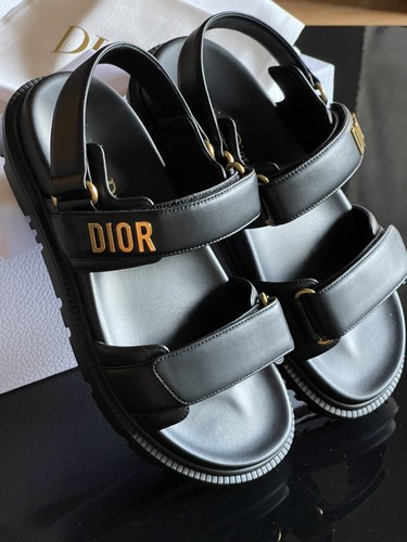 Christian DIOR dioract pelle di agnello nero in pelle con logo piatto  Sandalo 38.5 ESAURITO NUOVO | eBay