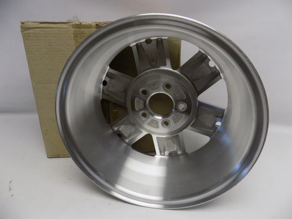 Nuevo montaje de rueda Ford Explorer Mercury Mountaineer 2004-2005 fabricante de equipos originales Foto 2 de 3