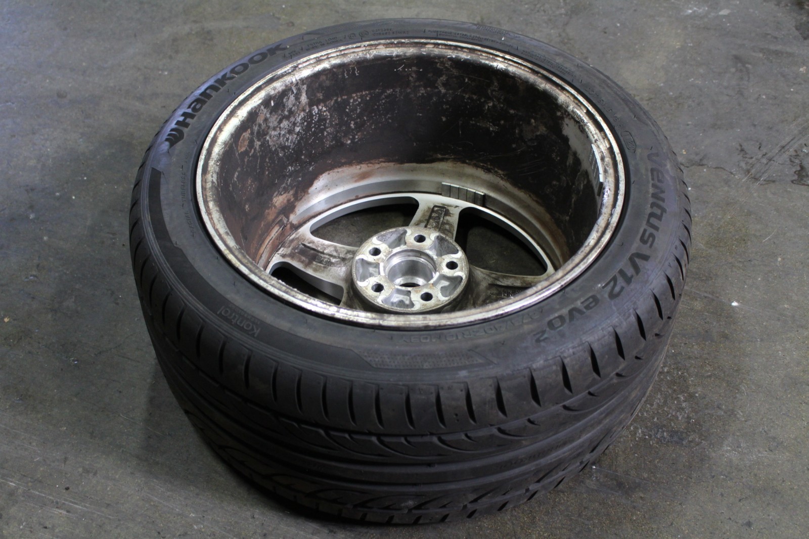 Ferrari 360 Rear Wheel P/N 183844