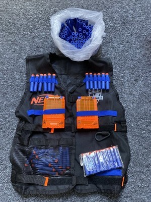 Nerf Zubehör 2 Magazine diverse Pfeile und Weste - Hasbro