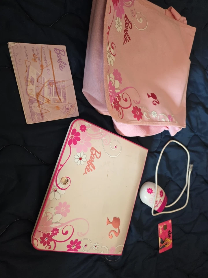 Barbie Lerncomputer Duo Mit Zusätzlicher Karte Und Intergrierten Spielen 