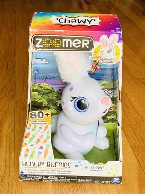 Spin Master Zoomer Hungry Bunnies Chewy White Interactive Rabbit
