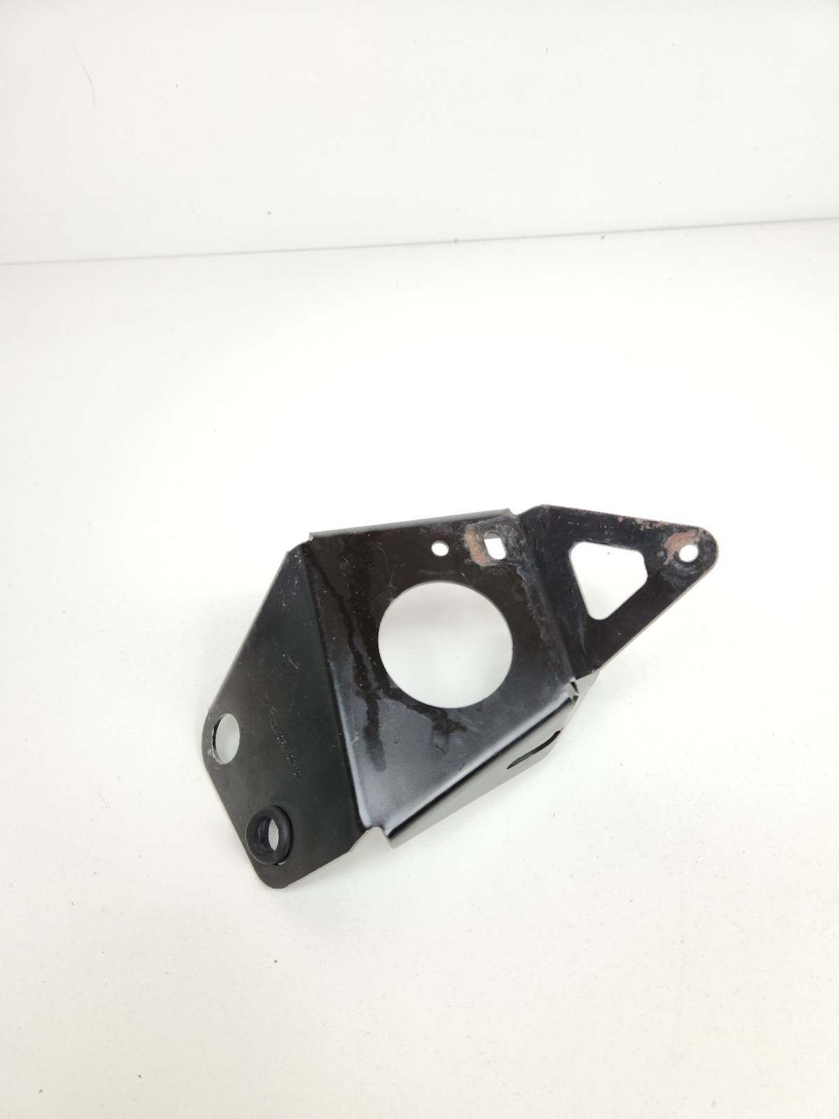 2015-2016 MCLAREN 650S SPIDER REAR RIGHT PASSENGER SIDE BRACKET MOUNT SUPPORT 