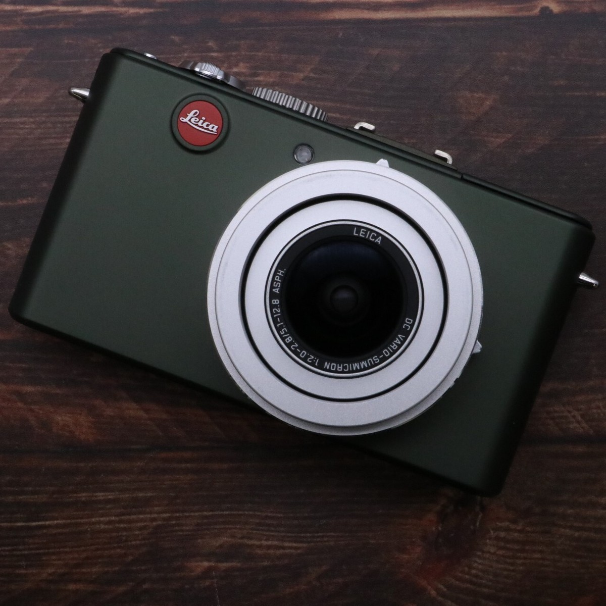 ライカ LEICA D-LUX4サファリ Special Edition (オリーブ)
