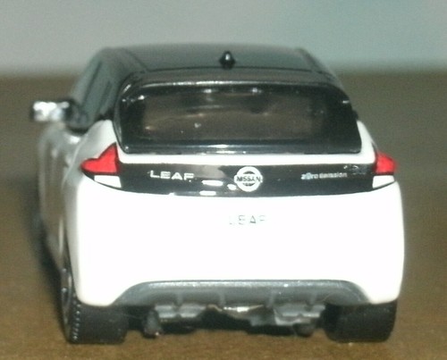 Nissan LEAF 2018 escala 1/64 vehículo eléctrico diecast (3") caja de cerillas MB1079 blanco - Imagen 4 de 5