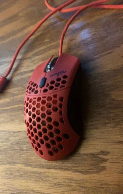 Finalmouse Ninja Air58 rojo flor de cerezo Foto 3 de 4