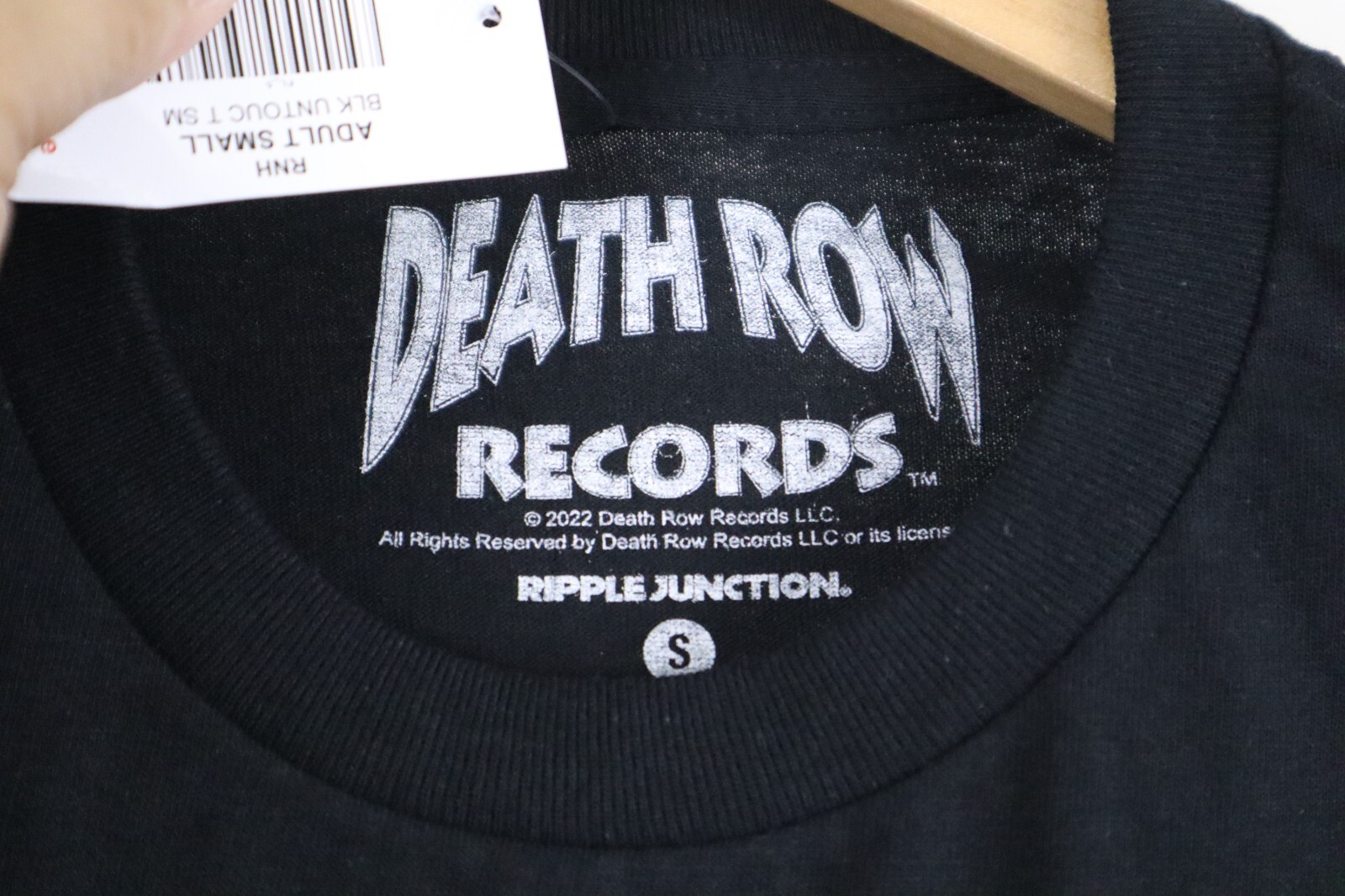 FILA Maglietta ""Intoccabile"" nuova con etichette Ripple Junction Death Row Records taglia small