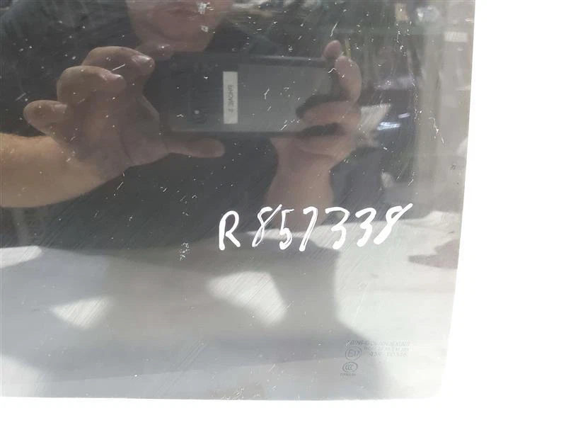 Cristal puerta trasera derecha OEM 2015 2016 2017 BMW M3 Foto 2 de 4