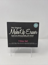 The Original Makeup Eraser 7 Day Set  Bonus Laundry Bag Towel 5in x 4in Black