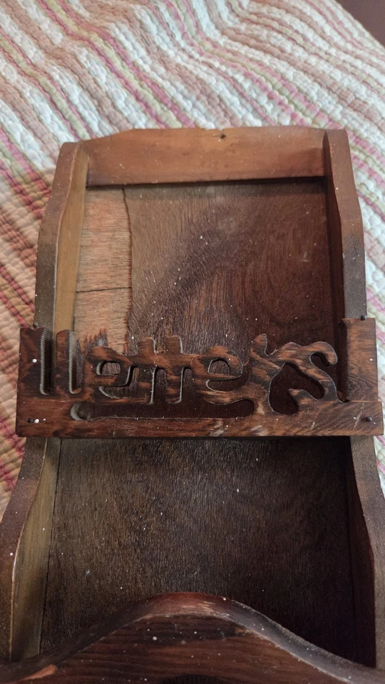 Vintage MCM Style Wood Mail Letter Holder/Organizer 3 Pocket Key Holder FLAWS - Image 2 of 4