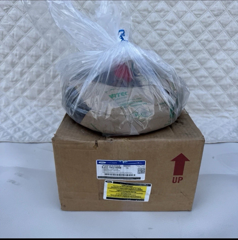 2017-2019 Ford Explorer  Genuine Remanufactured Converter Assembly EJ7Z-7902-KRM - Image 2 of 4