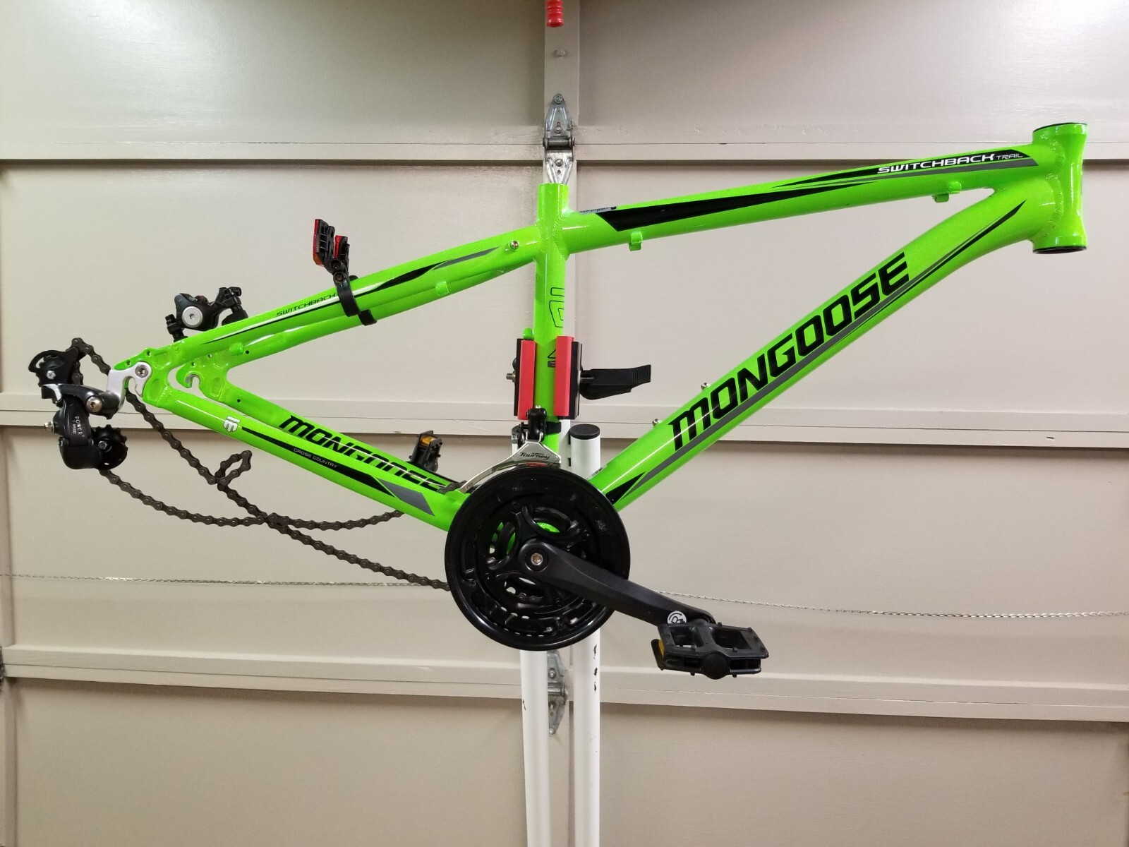 Rarely used neon green Mongoose Switchback Trail 15-inch Uni