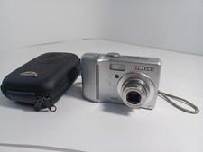 SAMSUNG S630 digital camera. Takes 2xAA batts. Powers Up But Not Tested.