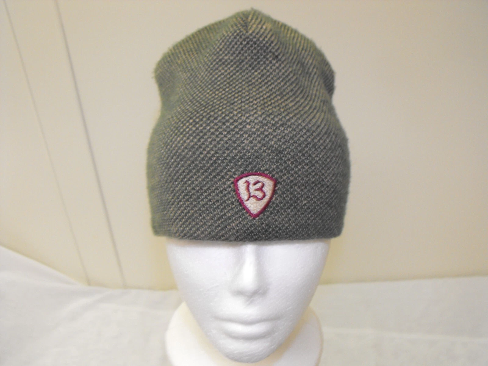 burton beanie cap hat tan 