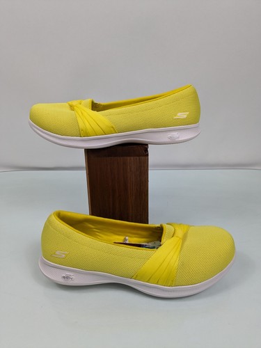 Skechers Goga Mat Slip-On Fabric Comfort Loafer Shoes Washable Yellow Size 8.5 - Picture 3 of 18
