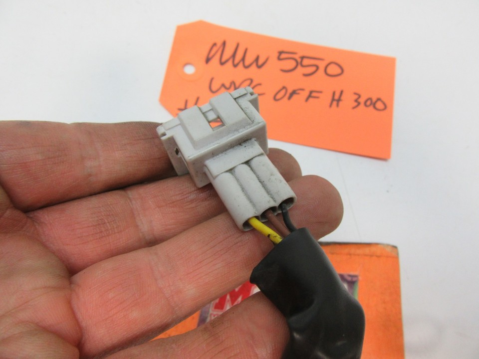 SENSOR SENDER WIRE PLUG CONNECTOR HARNESS PLUG END GRAY 2.7L ENGINE