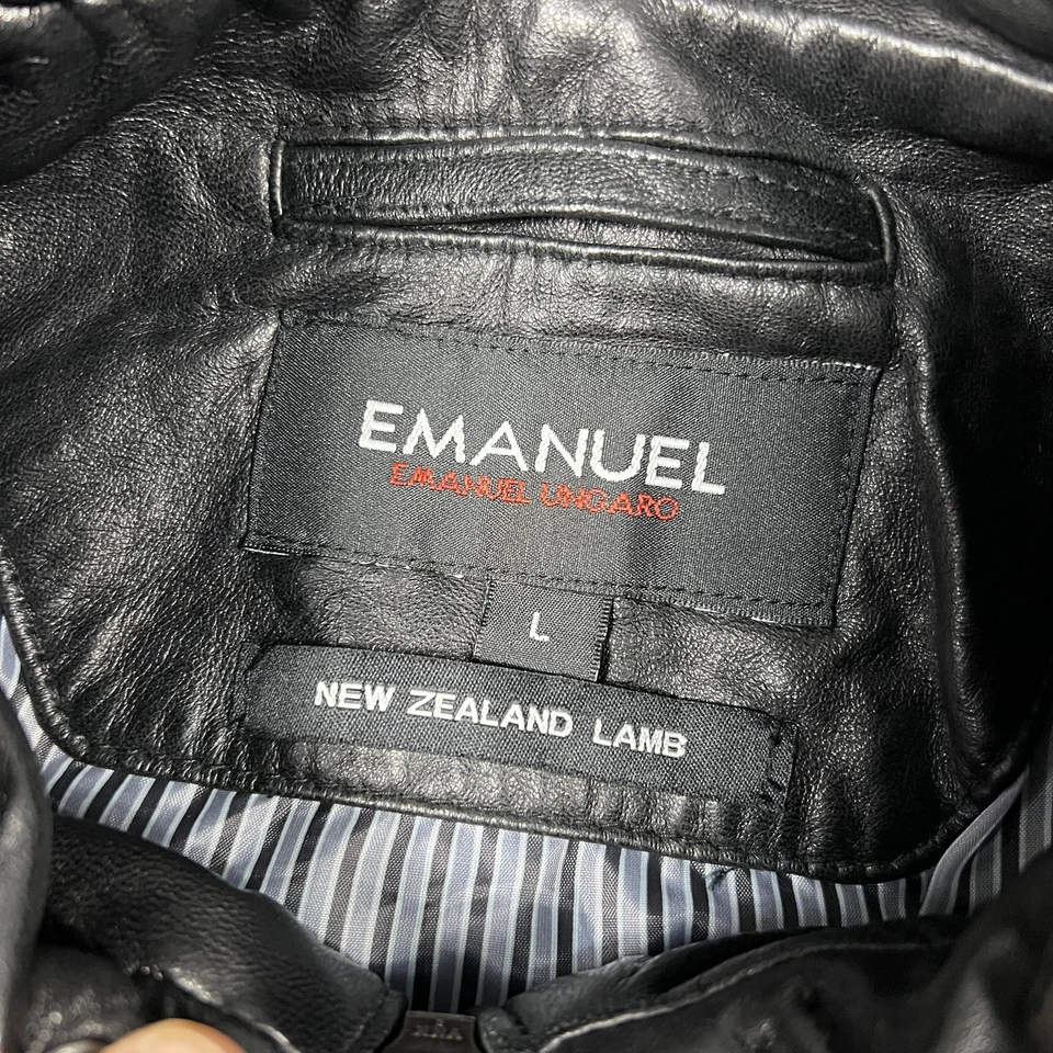 Jaqueta Emanuel Ungaro Masculina Grande Preta Nova Zelândia Couro de Cordeiro Moto Zíper Frontal - Imagem 3 de 4