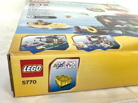 LEGO Creator 5770 Lighthouse Island 3in1 Boathouse/Seafood Restaurant Lights Up