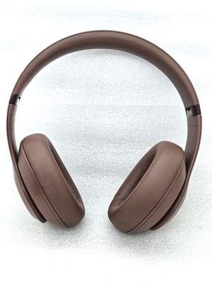 Beats Studio Pro x Kim Kardashian Bluetooth Headphones  FAST FREE SHIPPING c