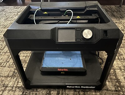 Makerbot Replicator 5th generation Desktop 3D Printer