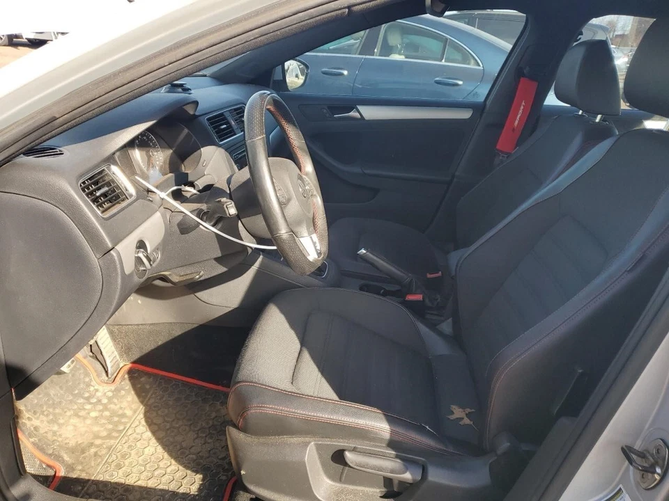 Used Hood fits: 2012 Volkswagen Jetta gli Sdn Grade B Foto 3 de 4