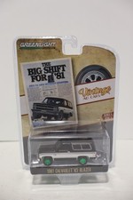 Greenlight Vintage AD Cars 1:64 1981 Chevrolet K5 Blazer 39060 E CHASE 