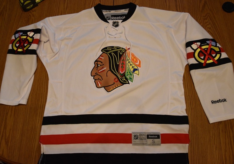 Chicago Blackhawks - Reebok - 2015 Winter Classic - NHL Jersey - Size 46