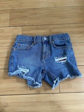 Levis Girlfriend Short Size 8 Reg