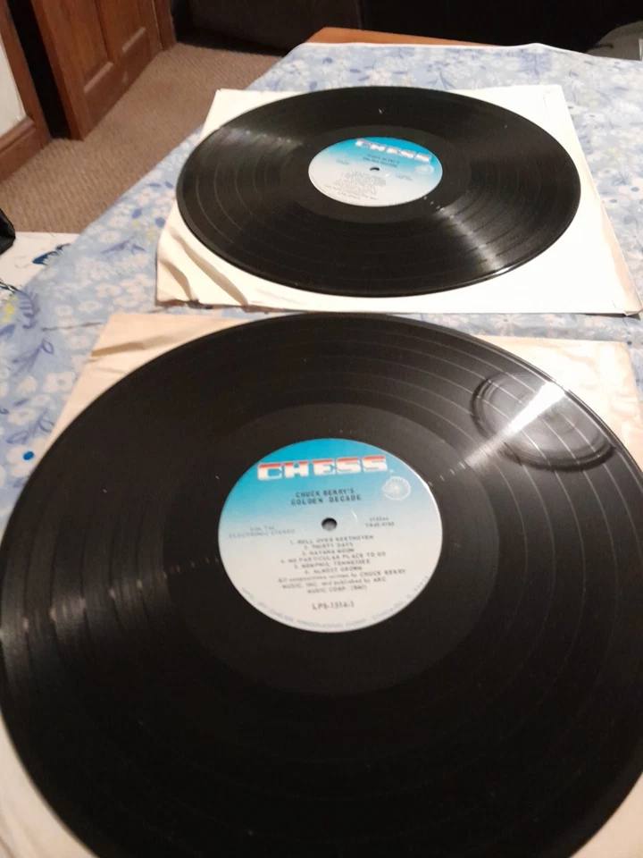 Chuck Berry Golden Decade Chess Double Vinyl 1972 USA pressing - Image 3 of 4