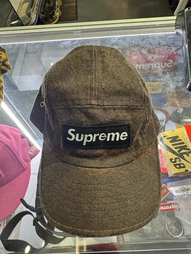 Casquette de camp marron suprême