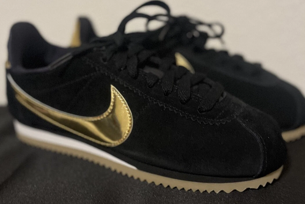 Women s Nike Classic Cortez SE Black Suede Metallic Gold Size 6 eBay