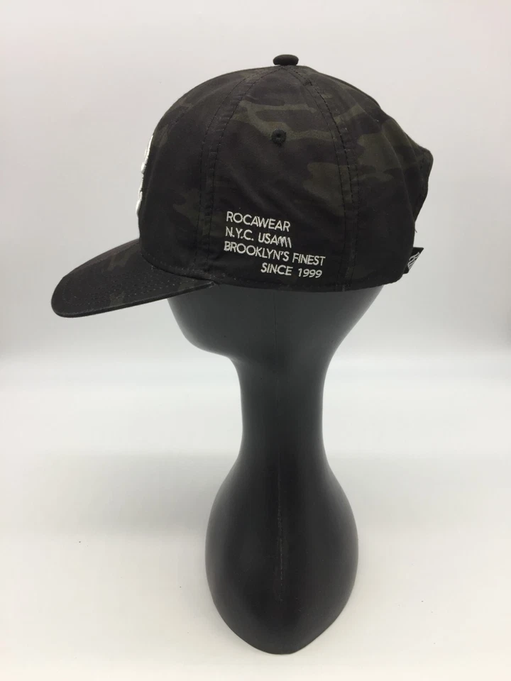 Gorra de béisbol Rocawear negra/gris SnapBack OSFM Foto 2 de 4