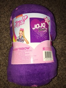 JOJO Siwa Flair 40x50-inch Silk Touch CUPCAKE THROW ...