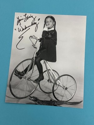 Lisa Loring  -   Wednesday   - signed, original Autogramm !!!