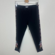 Johnny Was Black Floral Embroidered Leggings M Casual Artsy Pull On Stretch