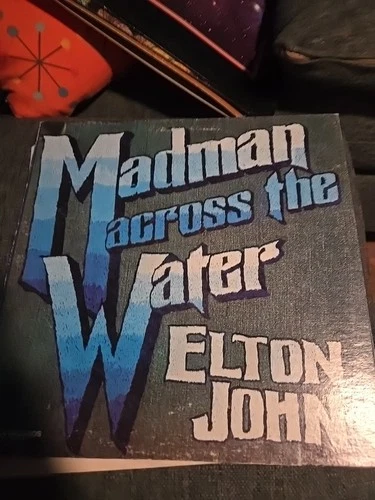 Elton John, Madman Across The Water, Vinyl Record LP - 1972 MCA Records +Booklet