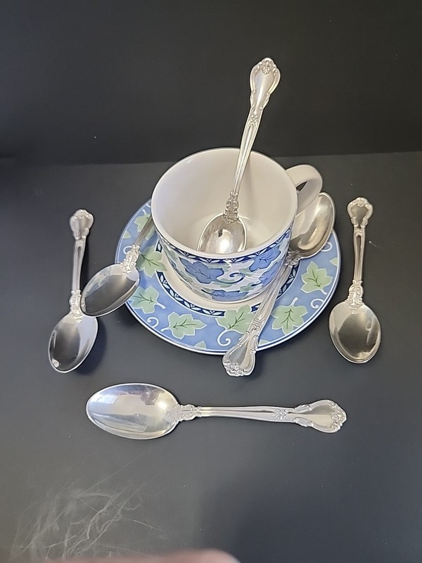 Tea Spoons Vintage 6 Sterling Silver Gorham Chantilly Pattern. Year 1910 On Ends
