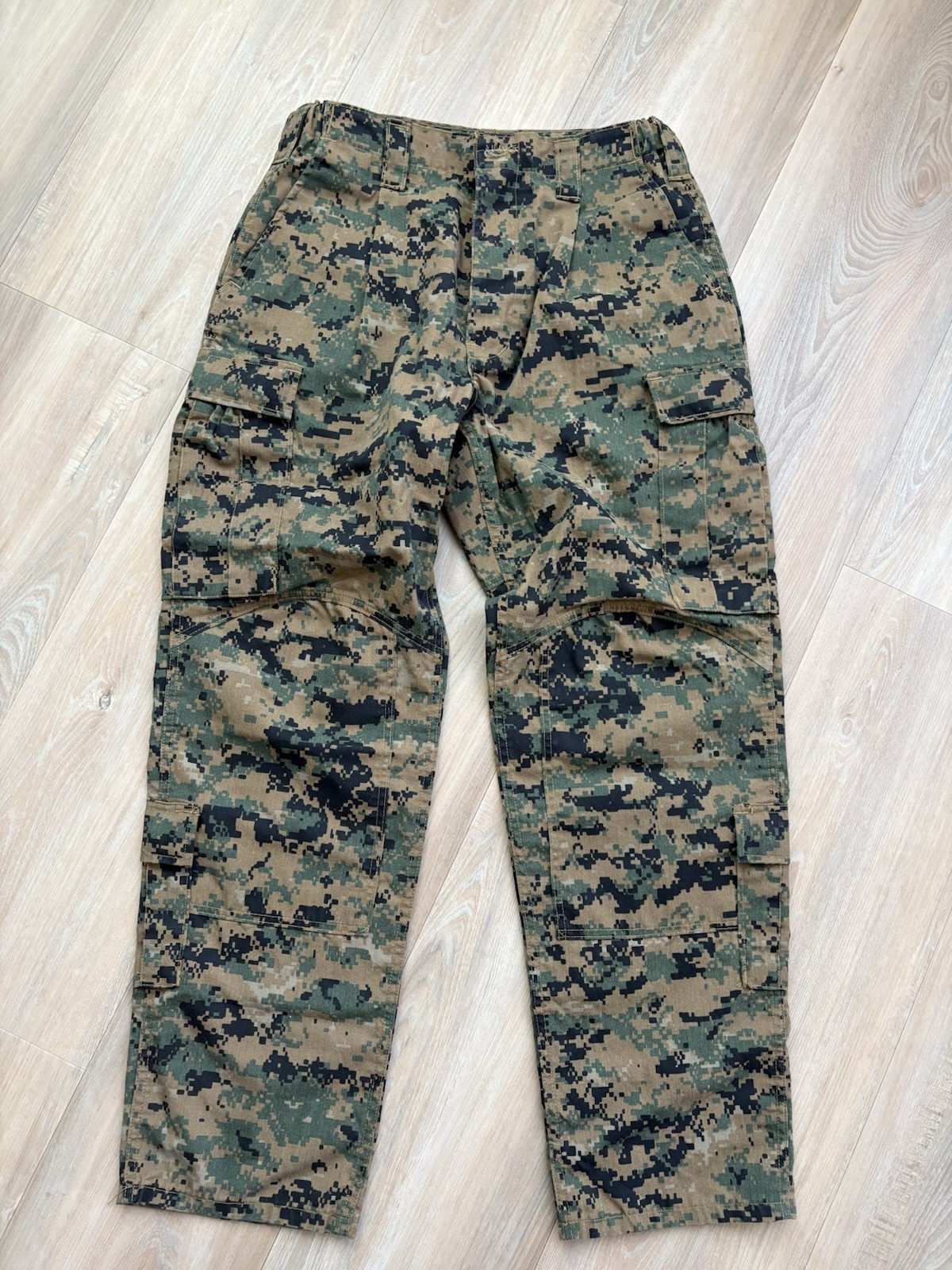 Marine Corps Frog Pants USMC Medium Regular New Woodland