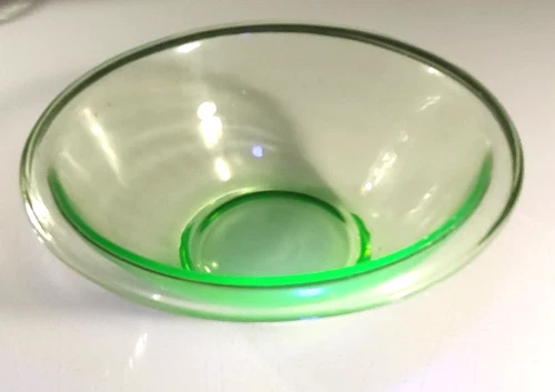 Vintage Green Depression Uranium Glass UV Reactive Bowl