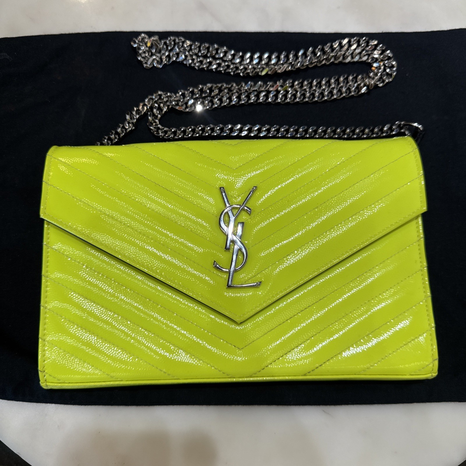 SAINT LAURENT Borsa YSL CASSANDRE giallo fluo brillante