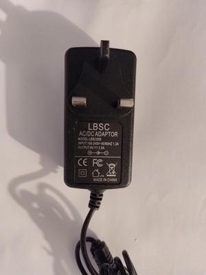 LBSC059 Gitarre FX Pedal AC/DC Netzteil - Ausgang: 9V 2,0A - Mitte negativ