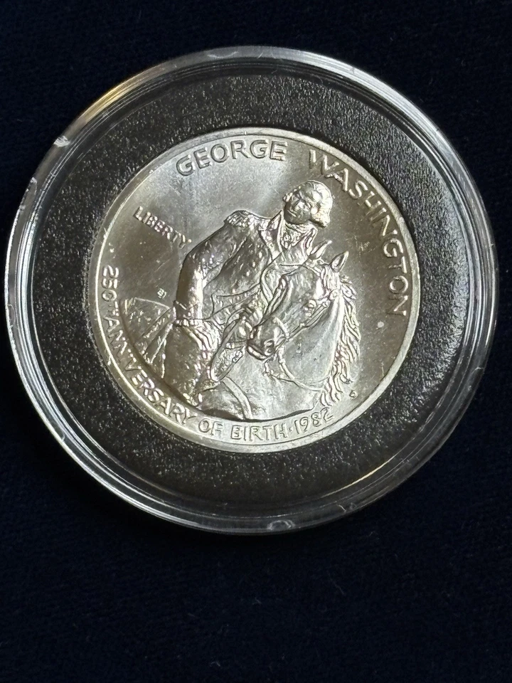 1982 S & D Silver Proof & BU Washington Commem Half Dollar in Capsules Gorgeous - Image 3 of 4