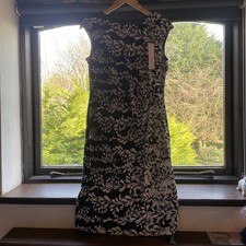 Brand new BNWT Roman knee length sleeveless navy floral vine bodycon dress.